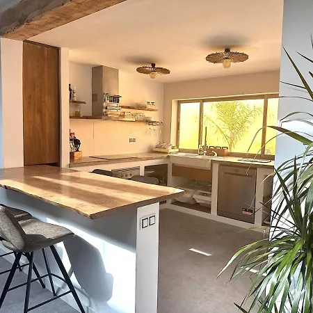 Вилла Cloud Tropical - Piscina Climatizada - Gym Privado